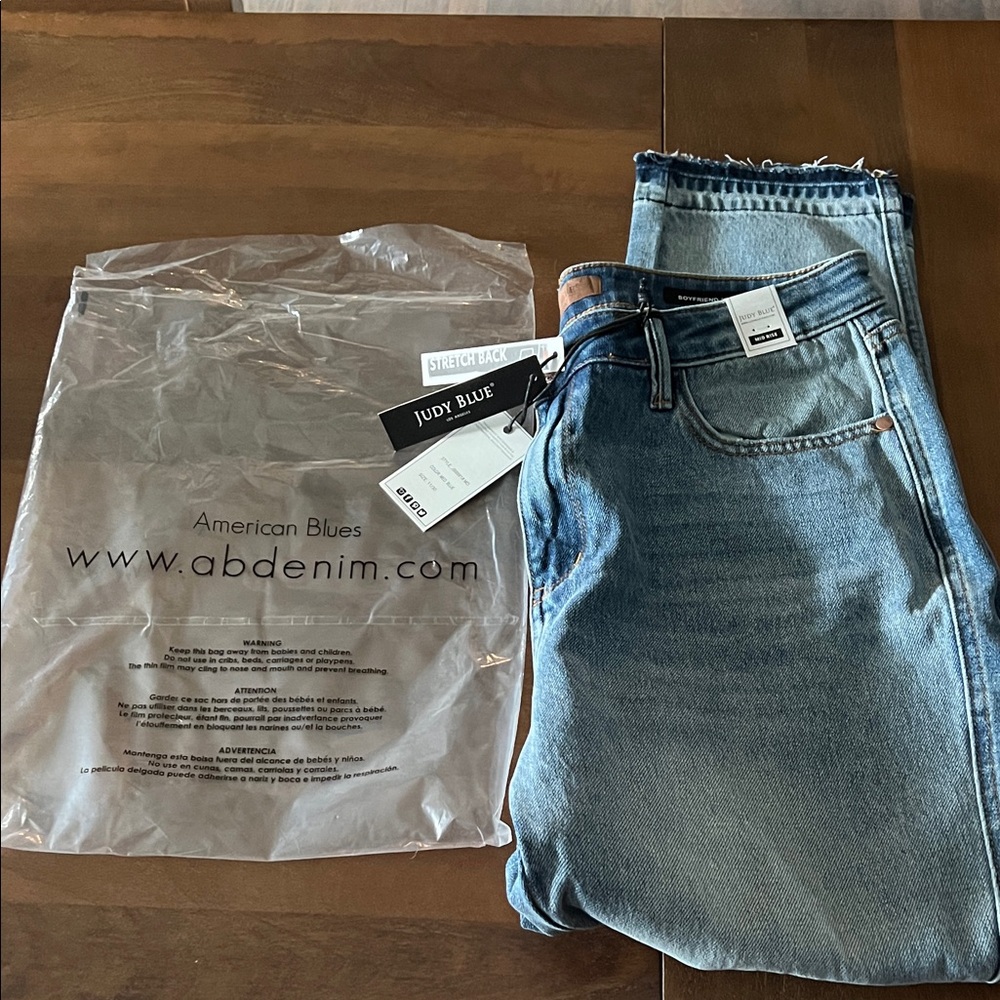 Judy Blue Light Blue Denim Jeans